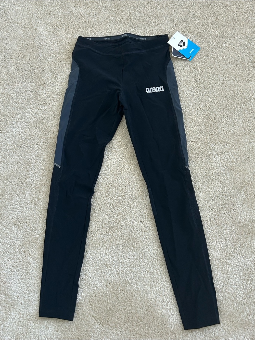 NWT Arena Performance Leggings